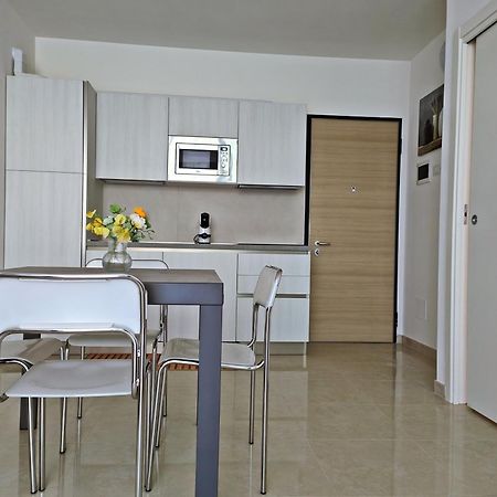 Apartment Mare45 - 10 Minutes Walk From The Beach With One Private Ombrella And Two Sun-Beds Eraclea Mare Zewnętrze zdjęcie